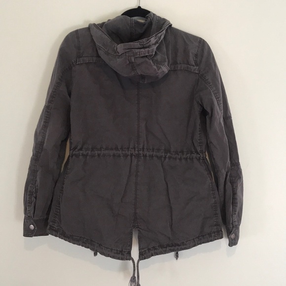 H&M Grey Jacket great for Spring! - Picture 3 of 3